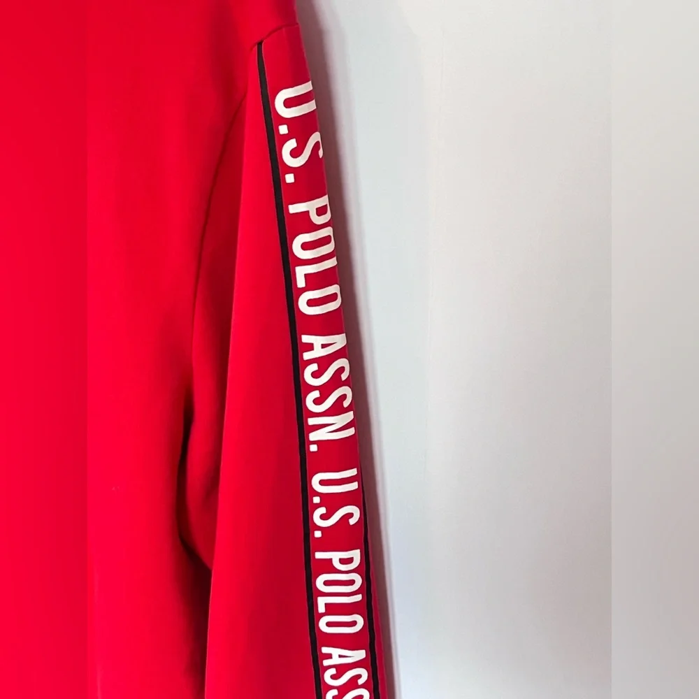 U.S. Polo Assn. Cropped Hoodie - Picture 2 of 9